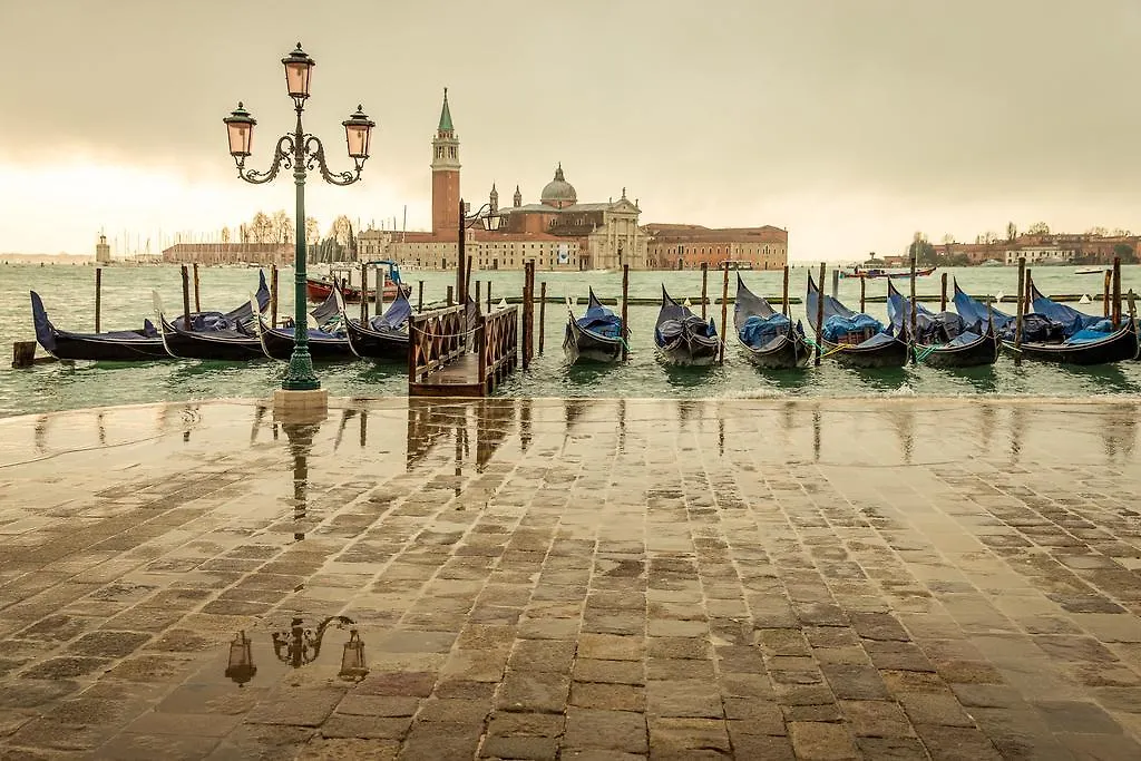 Palazzo Selvadego Hotel Venice 4*,  Italy