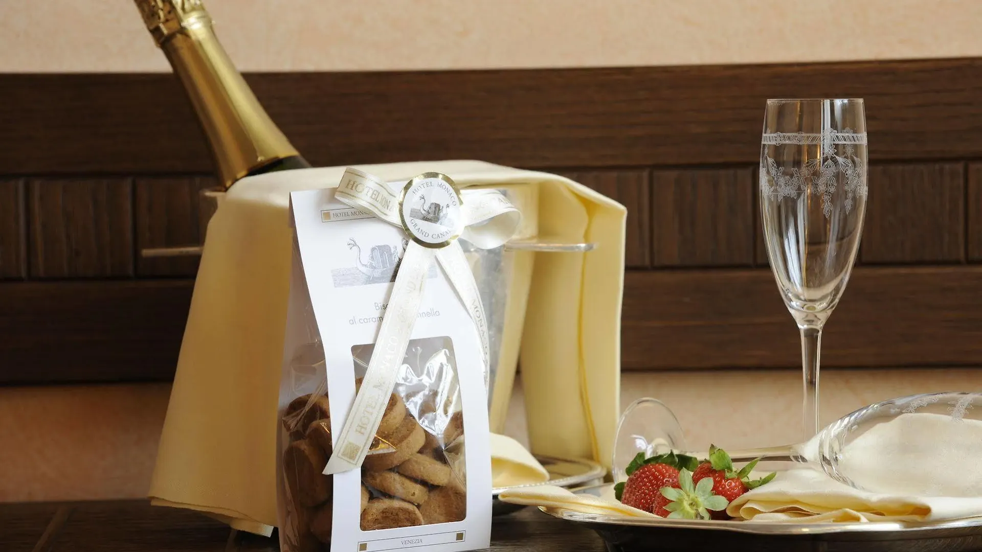 Palazzo Selvadego Hotel Venice 4*,