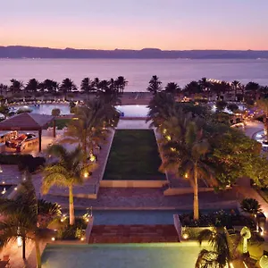 Курортный комплекс Moevenpick & Tala Bay